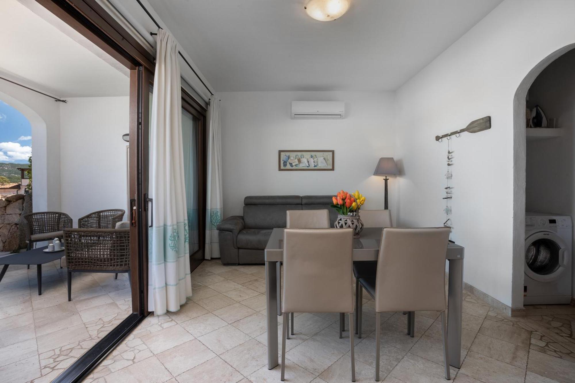 Le Maree Apartments Cannigione Bagian luar foto