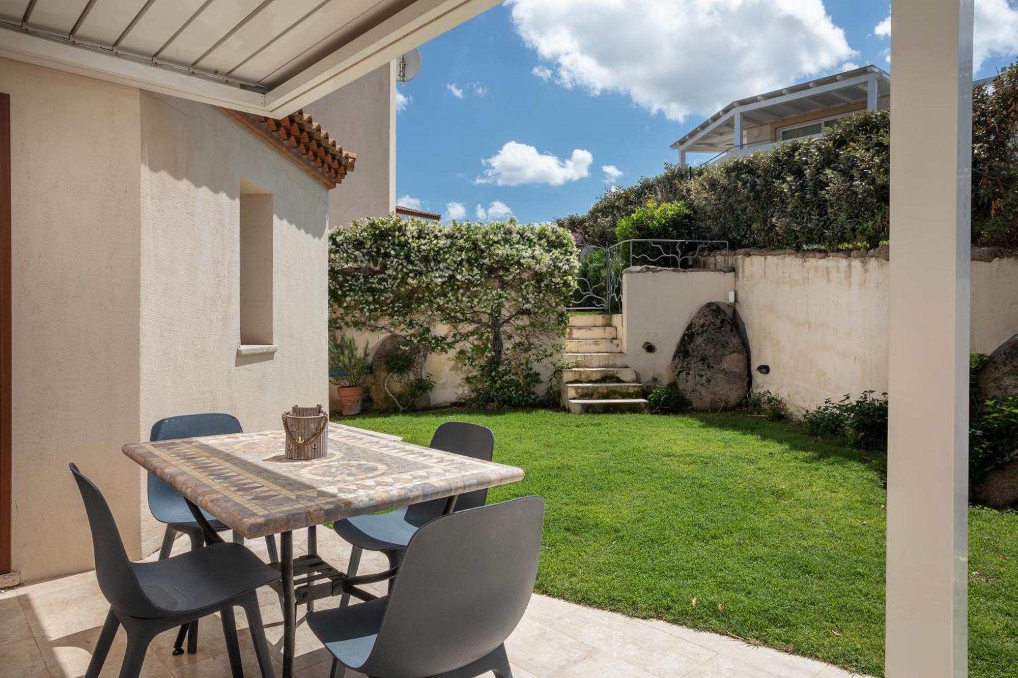 Le Maree Apartments Cannigione Bagian luar foto