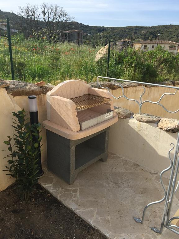 Le Maree Apartments Cannigione Bagian luar foto