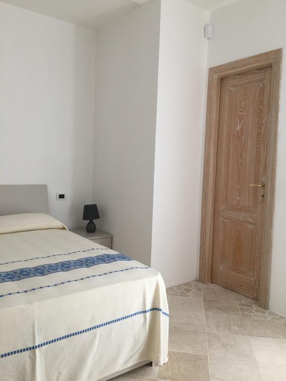 Le Maree Apartments Cannigione Bagian luar foto