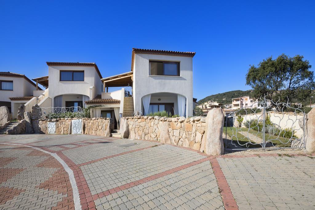 Le Maree Apartments Cannigione Bagian luar foto