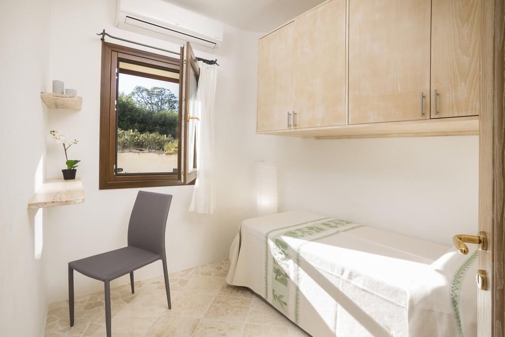 Le Maree Apartments Cannigione Bagian luar foto