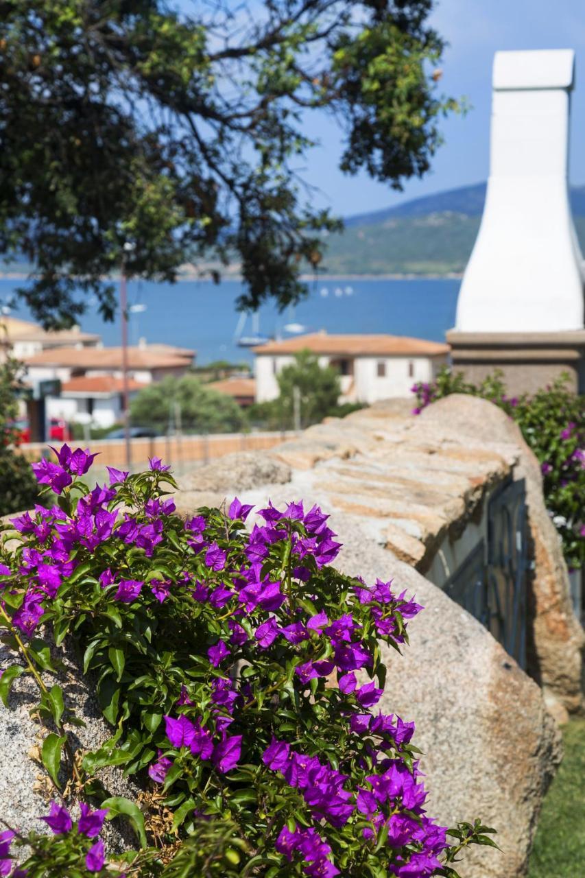 Le Maree Apartments Cannigione Bagian luar foto