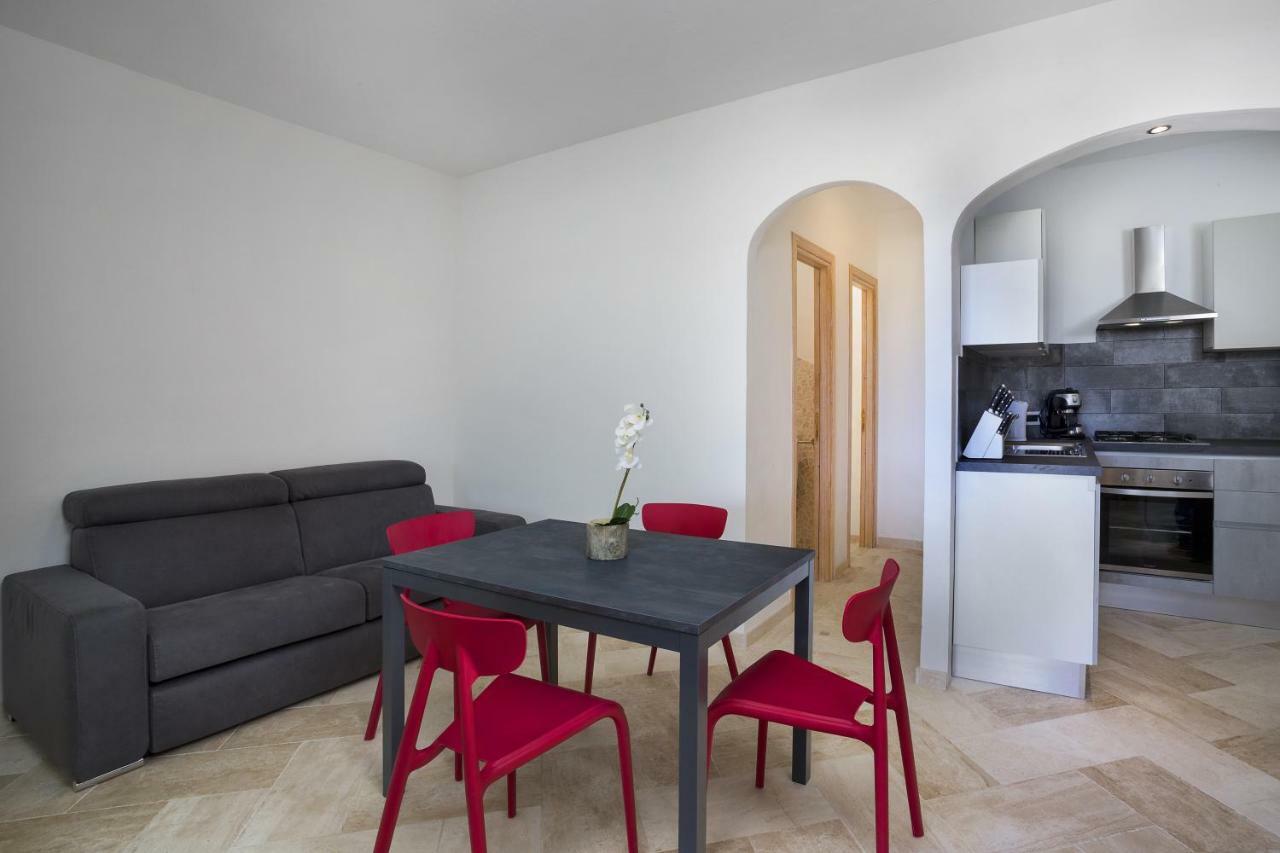 Le Maree Apartments Cannigione Bagian luar foto