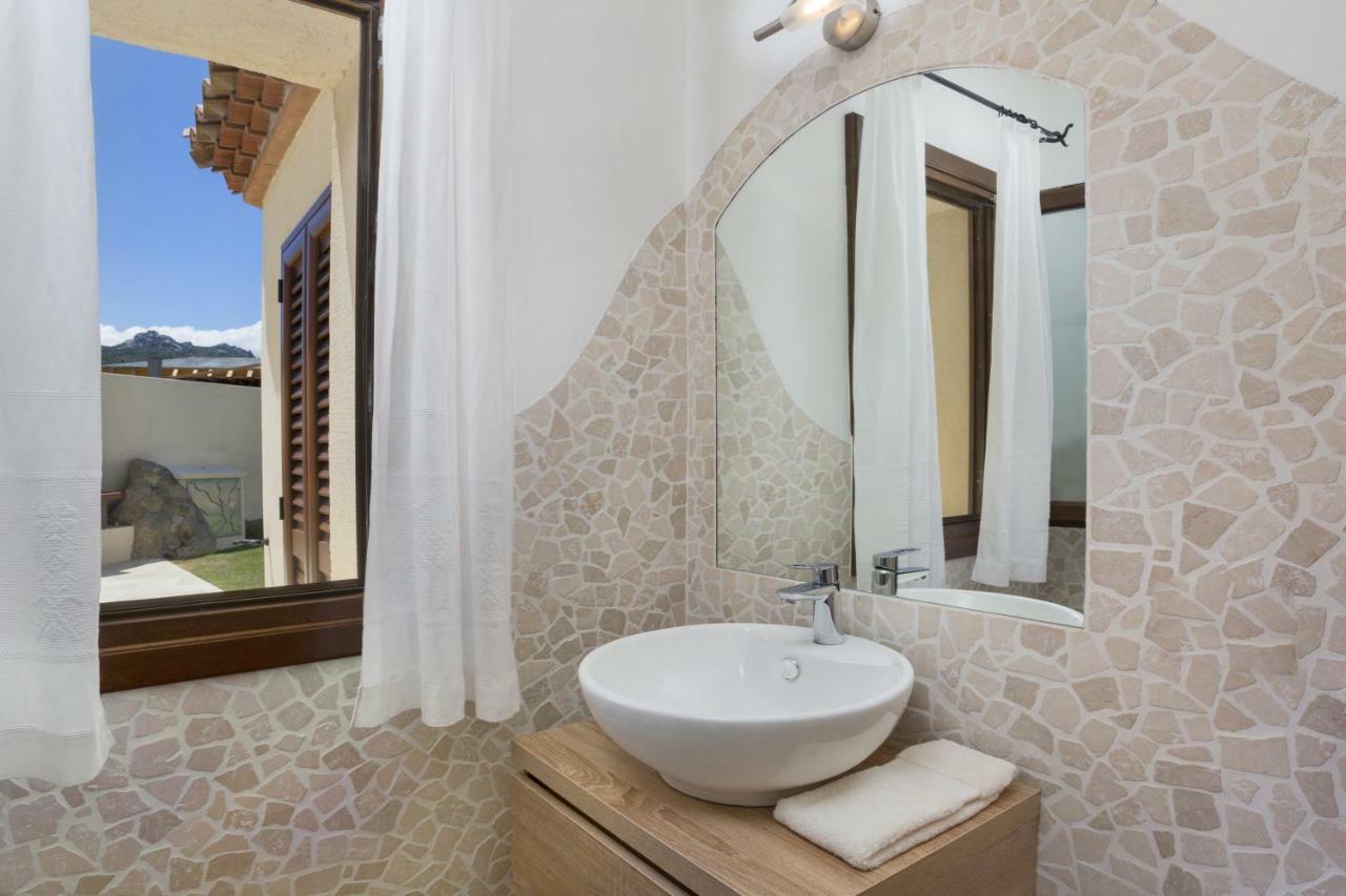 Le Maree Apartments Cannigione Bagian luar foto